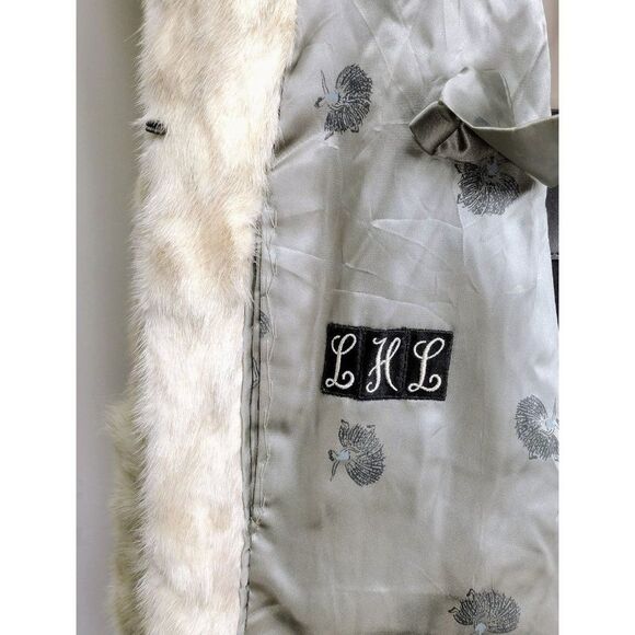 Antique 1920's/30's Sagarsky's Beige Rabbit Fur Cuffed Wide Sleeve Mob Wife Coat - Picture 10 of 12